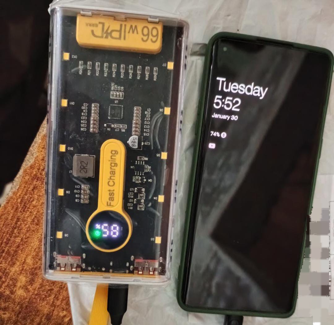 66W Super Fast Power Bank 10000MAH / 20000MAH.