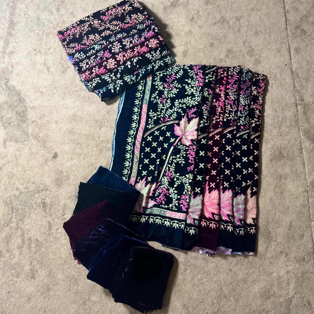 Palachi (پلچھی) Velvet Unstitch Suit in Elegant Design & Colors (Shalwar, Kameez & Dubatta)