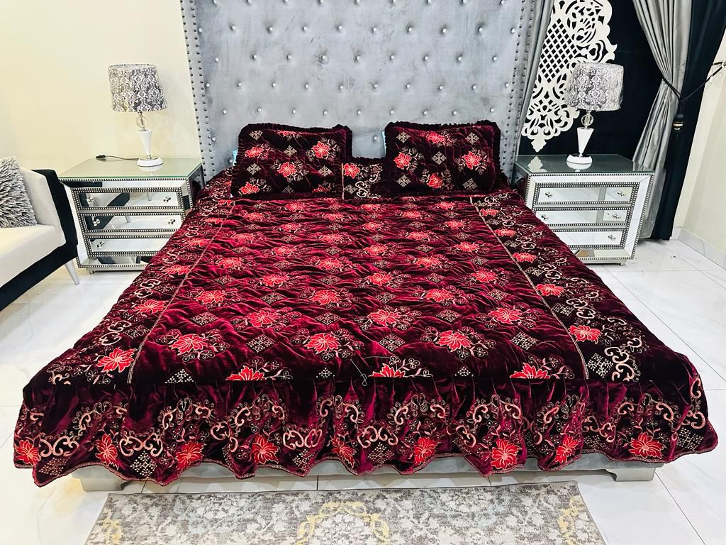 Design 102 - Fancy Bridal Velvet Bed Sheet Set Beautifull Design - Full Bed Sheet Set - Cushions Set - Pillow Set