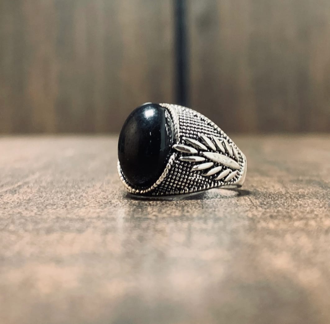 Eternal Mystique: Vintage Turkish Handmade Onyx Oval Ring