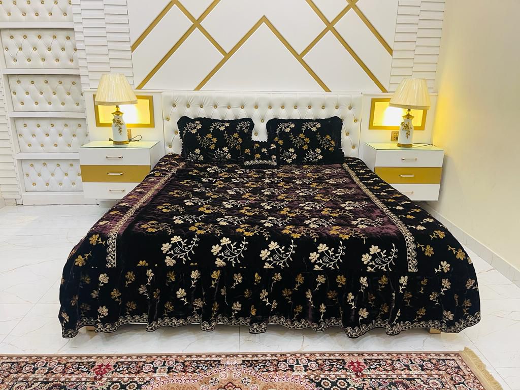 Design 106 - Fancy Bridal Velvet Bed Sheet Set Beautifull Design - Full Bed Sheet Set - Cushions Set - Pillow Set