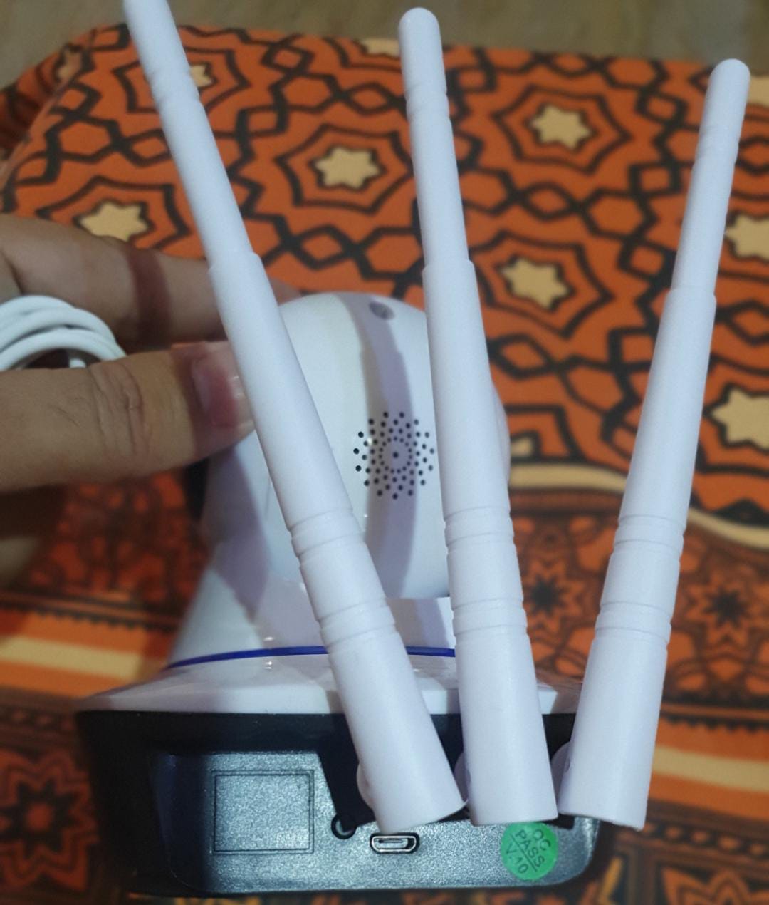 Hightech Wireless WIFI CCTV IP 1MP Camera 720P view PTZ With Triple Antenna v380