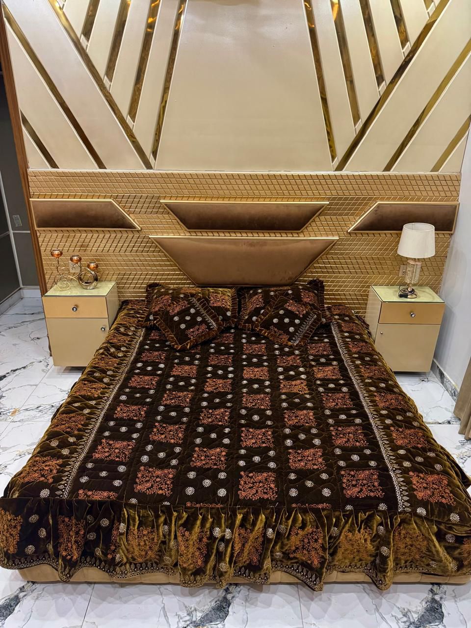 Design 110 - Fancy Bridal Velvet Bed Sheet Set Beautifull Design - Full Bed Sheet Set - Cushions Set - Pillow Set