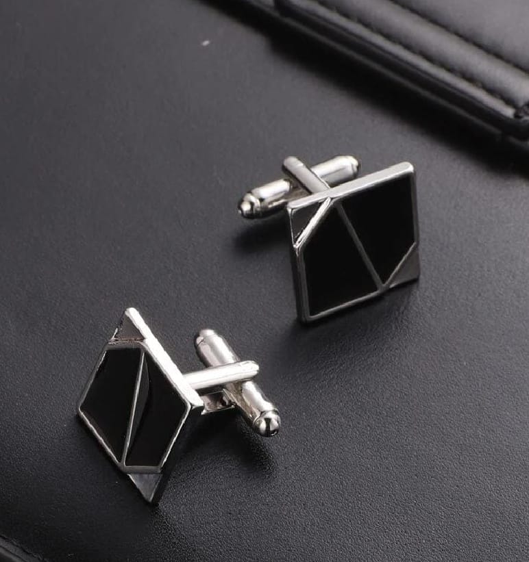 Cufflinks In Silver & Black decent Design For men