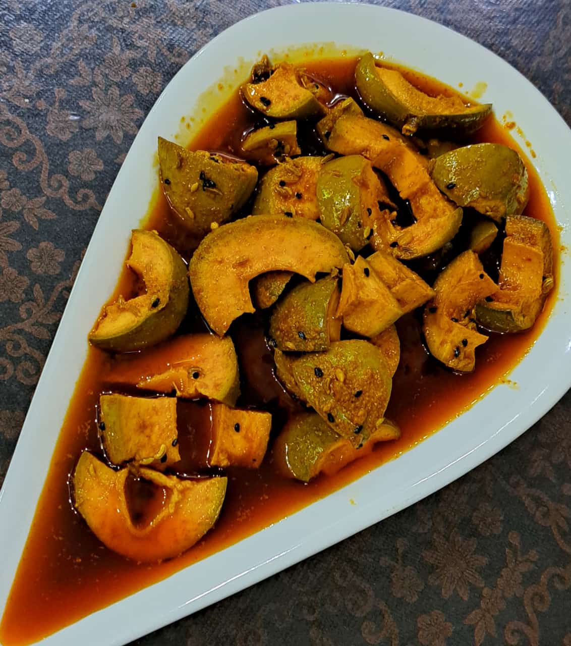 Home Made Pickle (Achar اچار) 1 Kg Mango, Lasoora & Mix