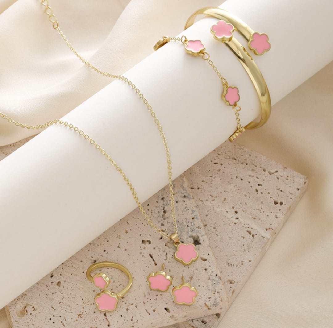 Set of 5 Pieces Fashion Alloy Jewelry Set Plum Blossom Five Leaf Flower Earing Girls Bracelet Laser Metal Necklace