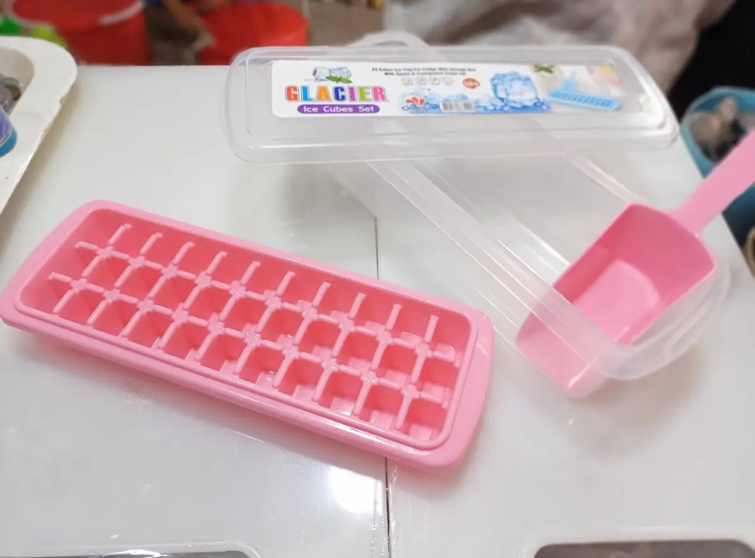 Ice Cube Tray (33 Cubes) For Freezer Comes with Ice Container, scoop and Cover Random Color