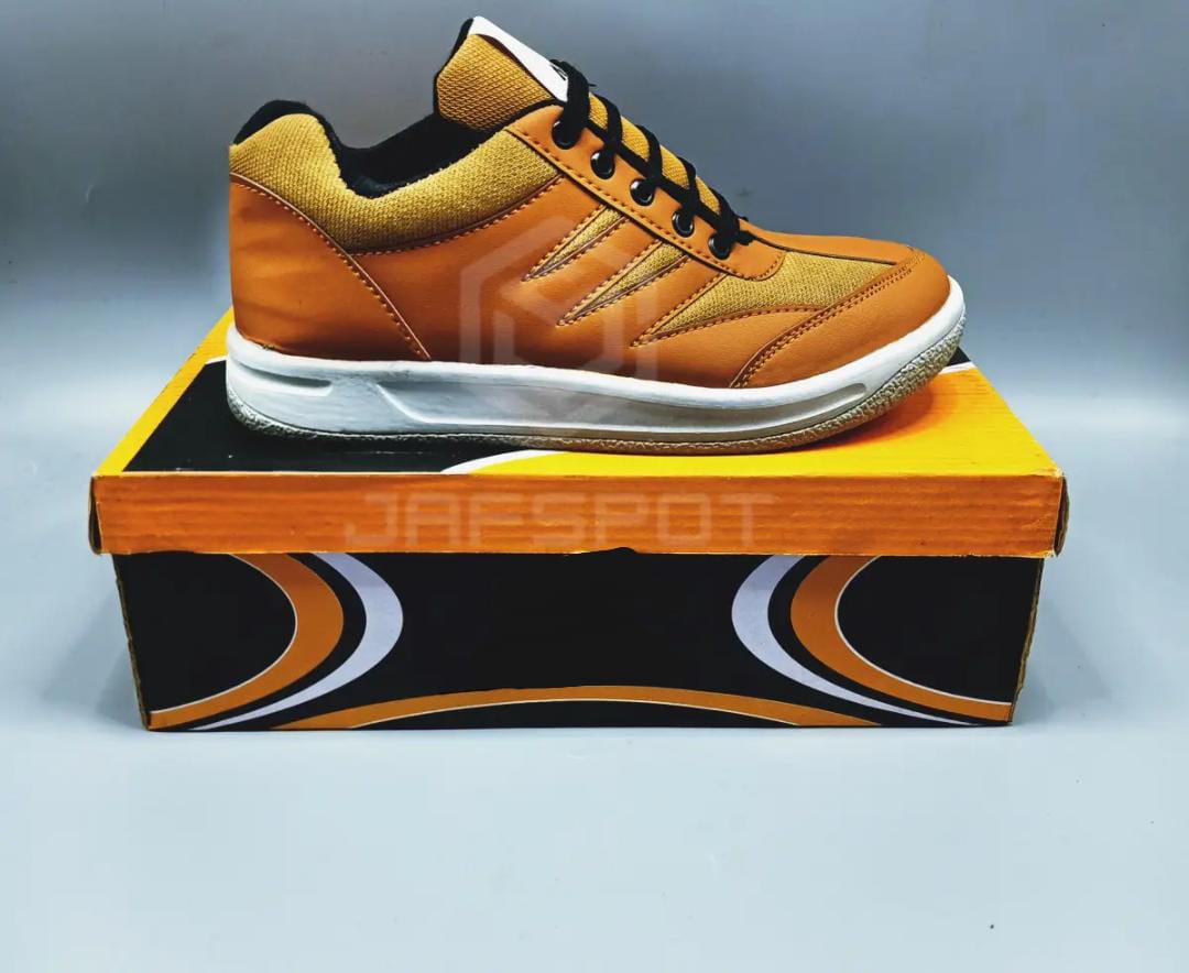 Men's Outdoor Outdoor Running Shoes Waterproof Casual Desert Sneakers